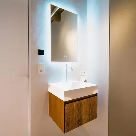Apartment Penthouse N'4 - Rooftop Whirlpool & Mountain View By Alpenluxus